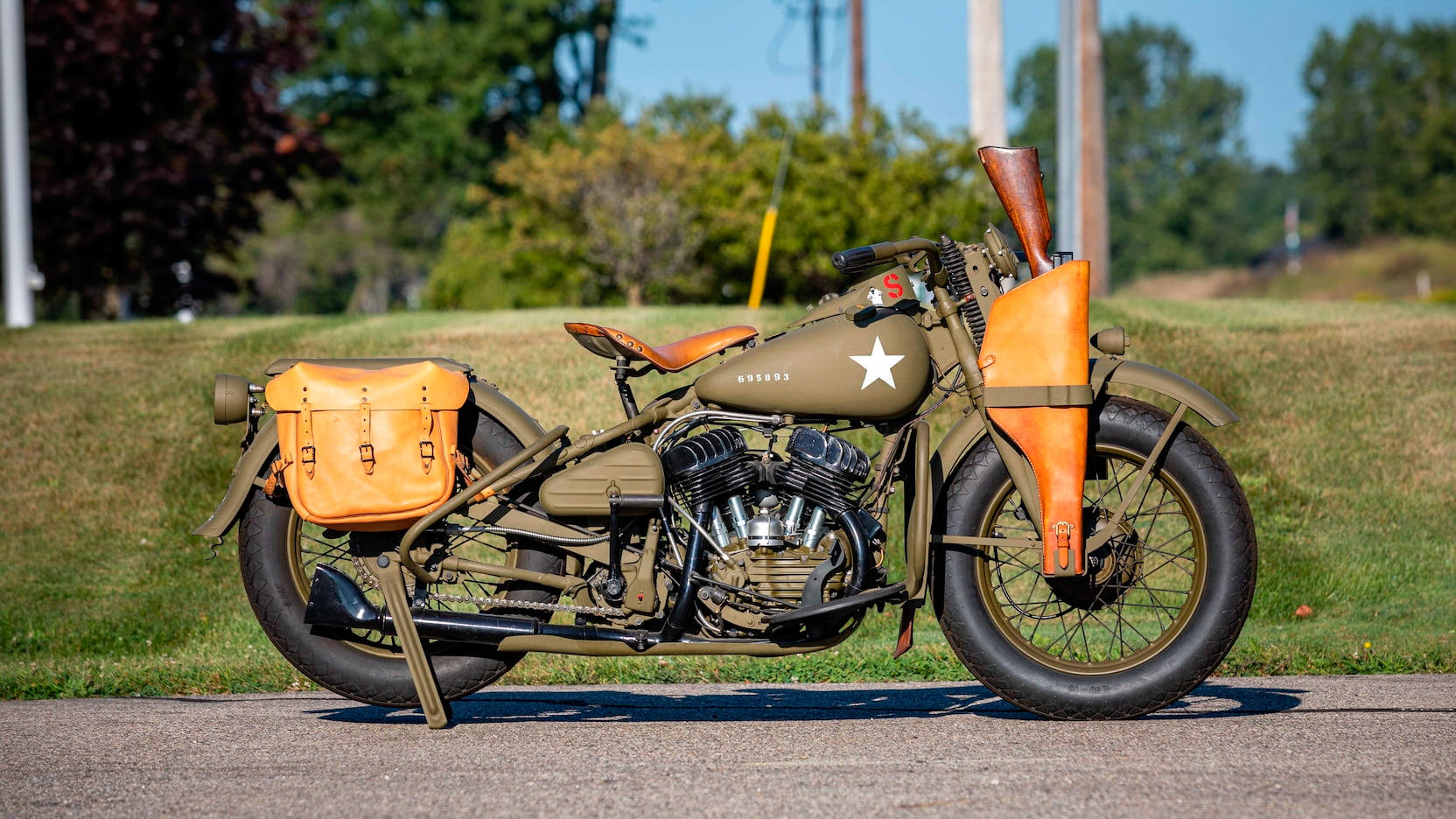 10 Harley-Davidson Motorcycles That Honor America