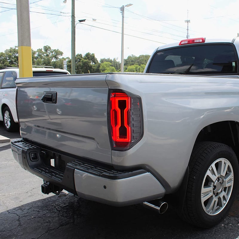 Luces traseras LED con animación de inicio para Toyota Tundra 2014-2021