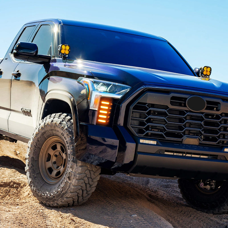 Toyota Tundra fog lights with daytime running lights and turn signal lights