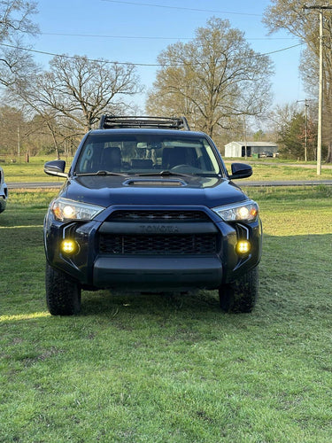 The fog lights fit perfectly on my 2016 Toyota 4Runner